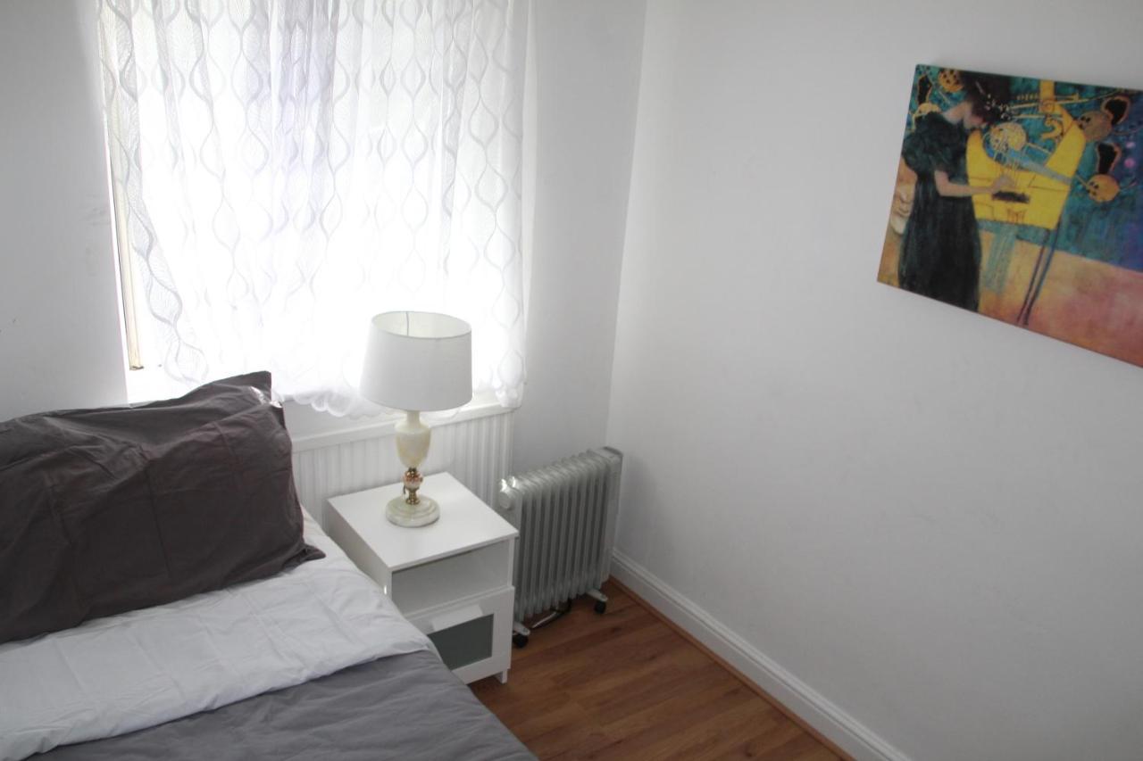 لندن Grey Double Bedroom المظهر الخارجي الصورة